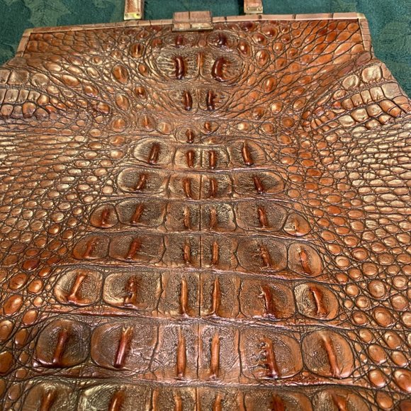 🌺ELLEN TRACY Croc Embossed Handbag (NEVER USED) - Picture 3 of 16